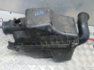 корпус воздушного фильтра Toyota RAV4 2 поколение (XA20) [рестайлинг] 2004, 2.0 л., дизель, МКПП, внедорожник 5 дв., 1770027191