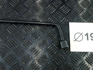 ключ колесный (балонный) Toyota Avensis 2 поколение (T250) [рестайлинг] 2006, 1.8 л., бензин, МКПП, седан