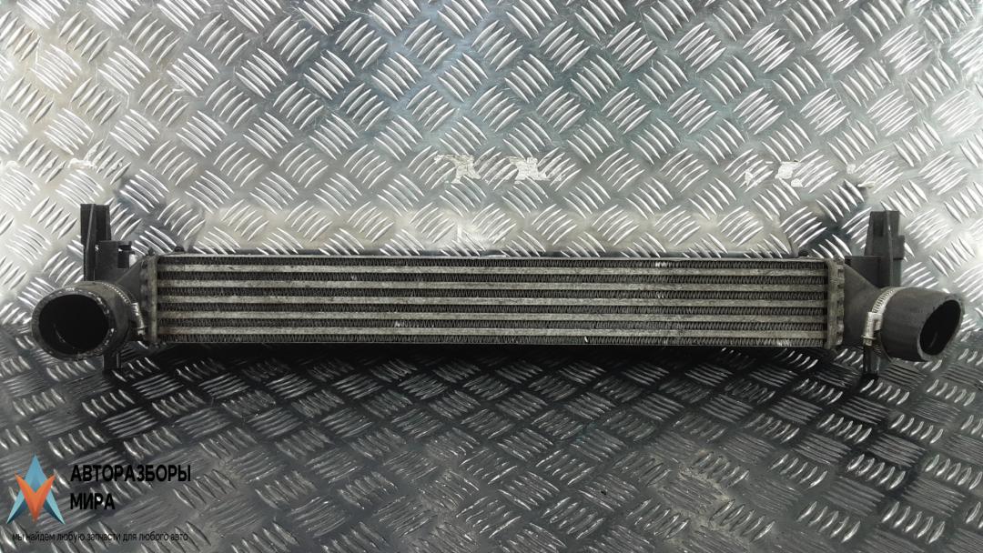 радиатор интеркулера Skoda Rapid 1 поколение 2014, 1.6 л., дизель, МКПП, хетчбэк 5 дв., 6R0145805 - фото №1