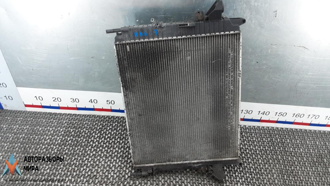 радиатор охлаждения Land Rover Discovery 3 поколение 2007, 2.7 л., TD V6, дизель, МКПП, внедорожник 5 дв., PCC500510, PCC500331, PCC500560, PCC500201, PCC500530, PCC500112, PCC500061, LR021778, PCC500610, PCC500111 - фото №1