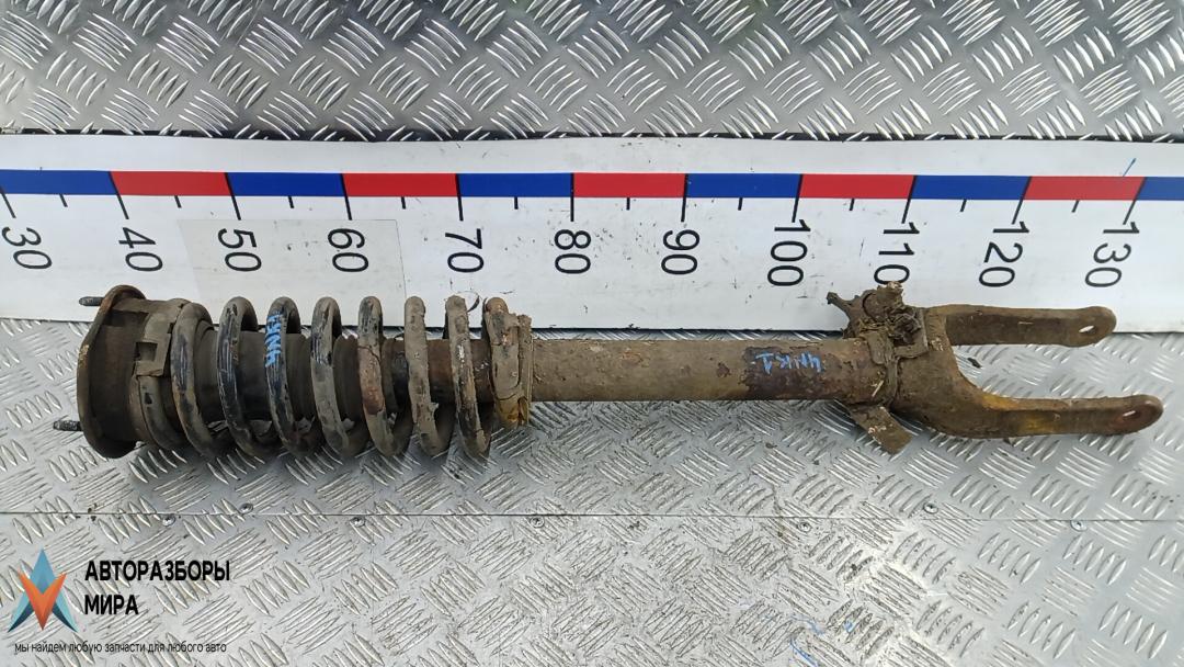 Стойка Mercedes-Benz M-Класс W164 2006, 3.0 л., D ML320 CDI, дизель, АКПП, внедорожник 5 дв. - фото №1