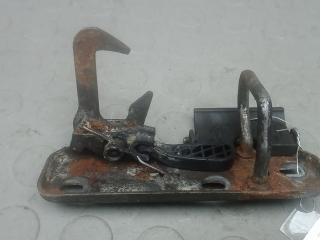 замок капота Volkswagen Tiguan 1 поколение 2009, 2.0 л., дизель, МКПП, внедорожник 5 дв., 1K0823480