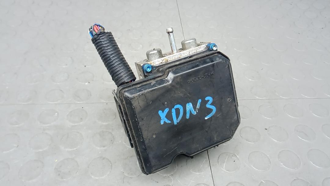 блок ABS Nissan Leaf 1 поколение 2015, электро, АКПП, хетчбэк 5 дв., 460073NG9A - фото №1