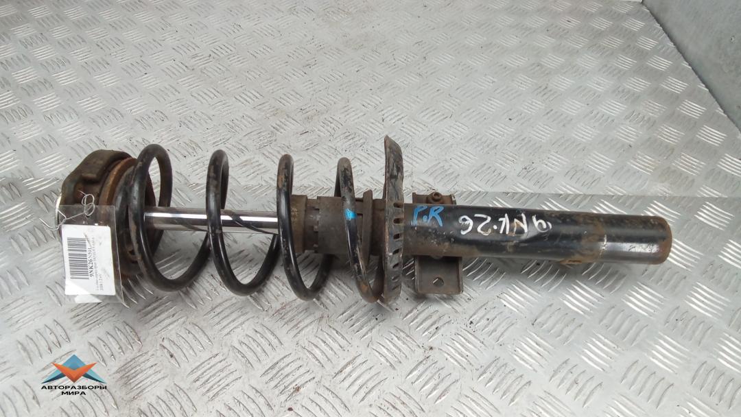 Стойка Skoda Fabia 2 поколение (5J) 2008, 1.2 л., 6V, бензин, МКПП, хетчбэк 5 дв. - фото №1