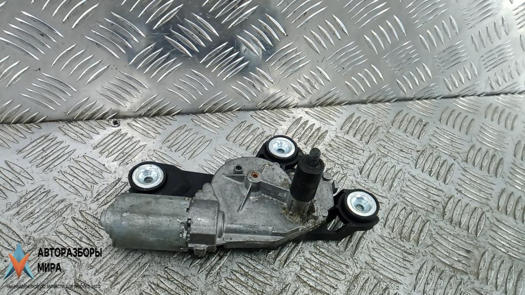 моторчик заднего стеклоочистителя (дворника) Ford Mondeo 4 поколение 2009, 2.0 л., дизель, МКПП, хетчбэк 5 дв. - фото №1