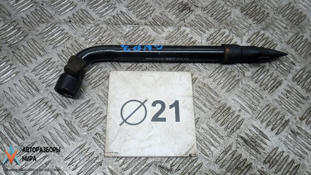 ключ колесный (балонный) Land Rover Freelander 2 поколение 2007, 2.2 л., D TD4, дизель, МКПП, внедорожник 5 дв. - фото №1