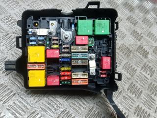 блок предохранителей Peugeot 2008 1 поколение 2014, 1.6 л., дизель, АКПП, универсал, 9804846880