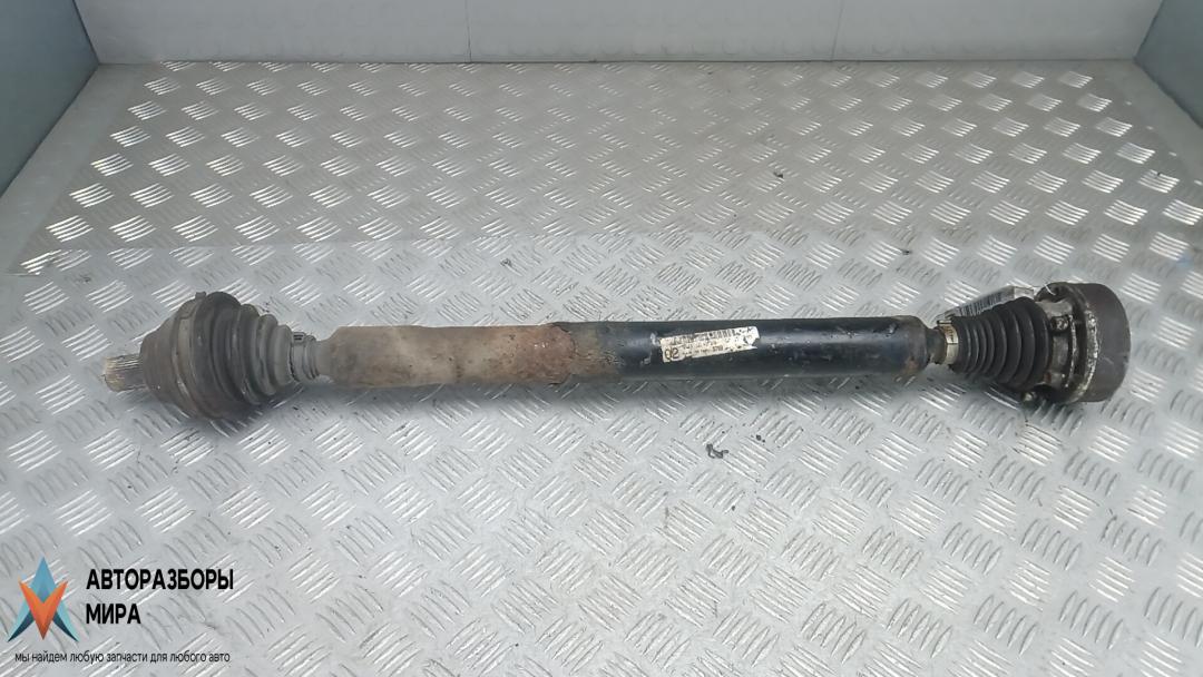 полуось передняя правая (приводной вал, ШРУС) Volkswagen Passat B6 2006, 2.0 л., бензин, МКПП, седан - фото №1