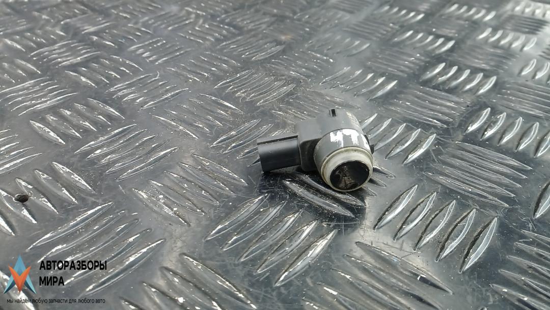 парктроник задний Chevrolet Orlando 1 поколение 2012, 2.0 л., дизель, МКПП, минивэн, 13300764 - фото №1