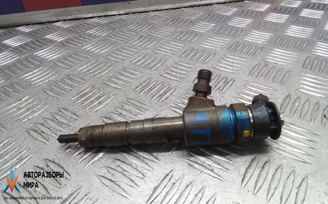 форсунка Peugeot 2008 1 поколение 2014, 1.6 л., дизель, АКПП, универсал, 0445110340 - фото №1
