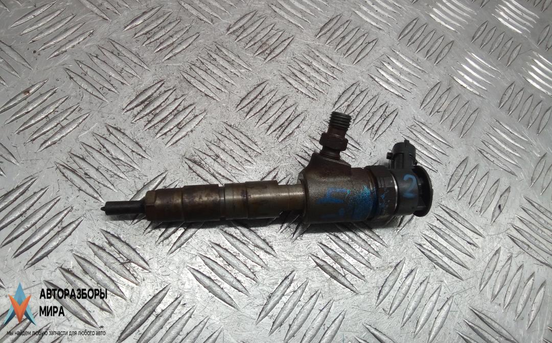 форсунка Peugeot 2008 1 поколение 2014, 1.6 л., дизель, АКПП, универсал, 0445110340 - фото №1