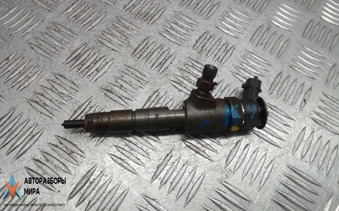 форсунка Peugeot 2008 1 поколение 2014, 1.6 л., дизель, АКПП, универсал, 0445110340 - фото №1