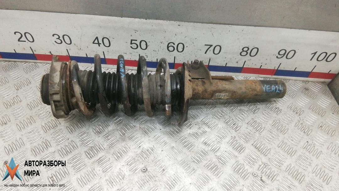 Стойка Volkswagen Caddy 3 поколение 2004, 2.0 л., дизель, МКПП - фото №1