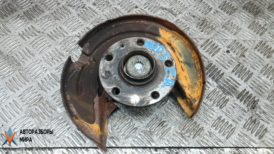 ступица задняя правая Skoda Octavia 3 поколение (A7) 2015, 2.0 л., дизель, МКПП, хетчбэк 5 дв., 8V0598611, 5Q0501117 - фото №1