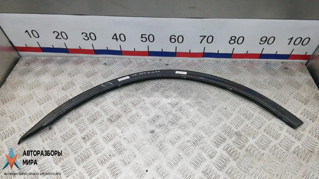 молдинг переднего левого крыла Mitsubishi L200 4 поколение 2007, 2.5 л., дизель, МКПП, пикап - фото №1