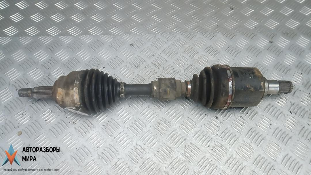 полуось передняя левая (приводной вал, ШРУС) Mitsubishi Outlander 3 поколение 2013, 2.3 л., дизель, МКПП, внедорожник 5 дв., 3815A497 - фото №1