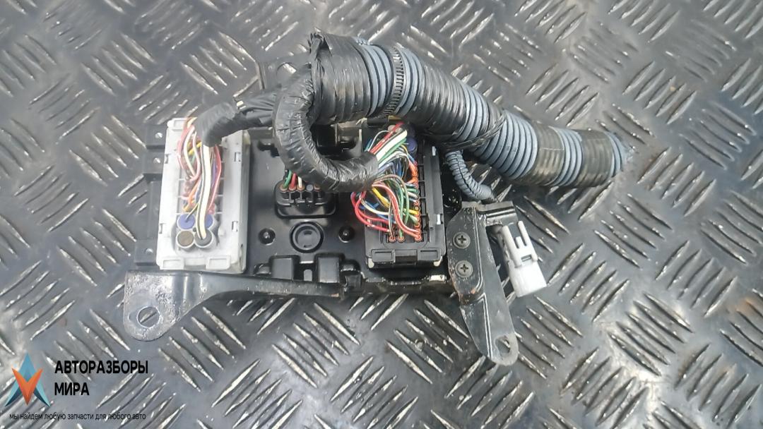 блок ABS Lexus GS 3 поколение 2006, 3.5 л., бензин, АКПП, седан, 8954030660 - фото №1