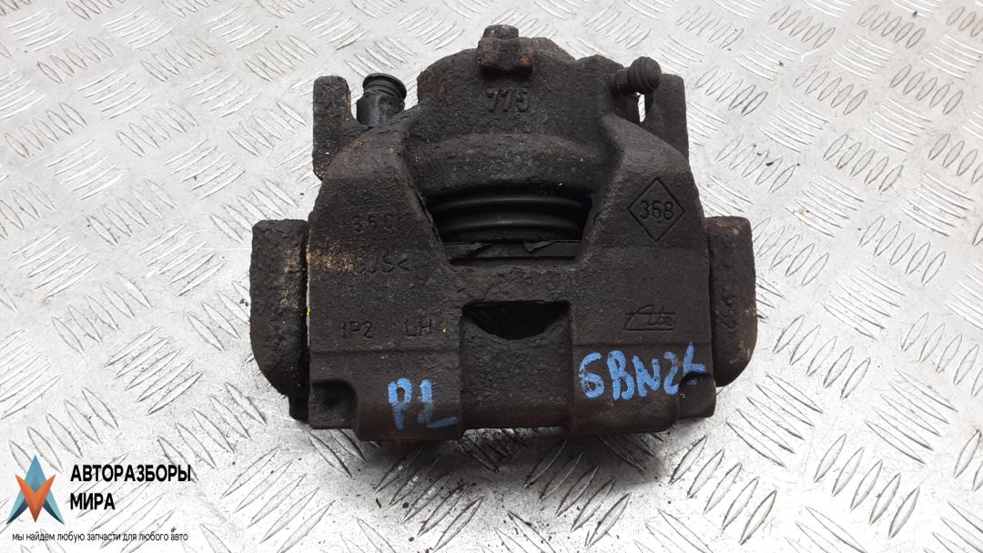 суппорт передний левый Renault Laguna 3 поколение 2008, 2.0 л., бензин, МКПП, хетчбэк 5 дв., 410110001R - фото №1