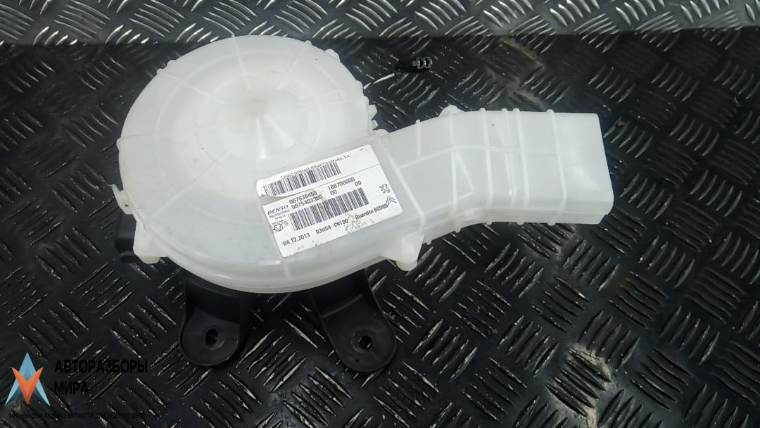 моторчик печки Citroen C4 Picasso 2 поколение 2014, 1.6 л., дизель, АКПП, минивэн - фото №1