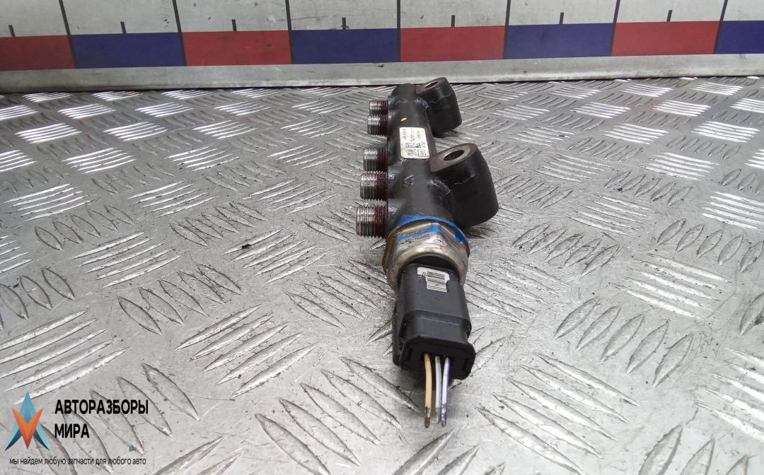 топливная рампа Citroen C4 Picasso 2 поколение 2014, 1.6 л., HDi 8V, дизель, МКПП, минивэн - фото №1