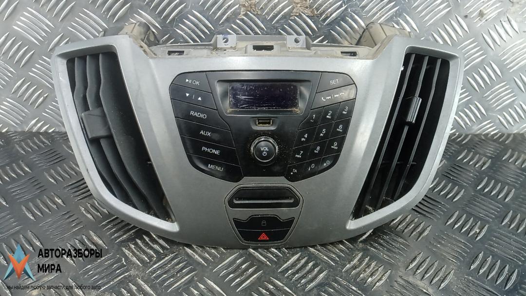 магнитола Ford Transit 8 поколение 2016, 2.2 л., дизель, МКПП, микроавтобус - фото №1