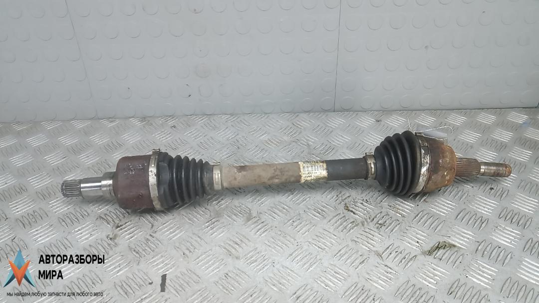 полуось передняя левая (приводной вал, ШРУС) Ford Focus 3 поколение 2013, 1.0 л., бензин, МКПП, хетчбэк 5 дв. - фото №1
