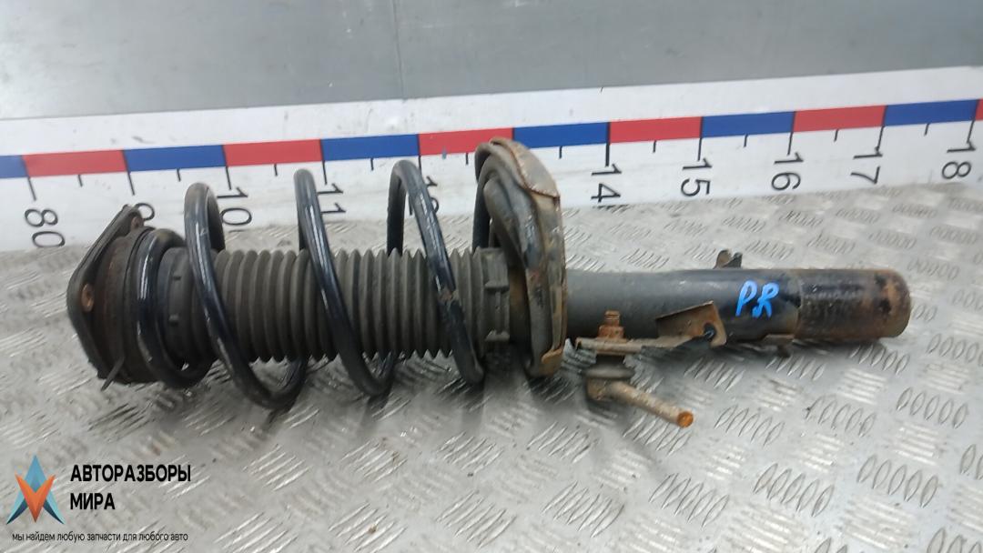 Стойка Ford Focus 3 поколение 2013, 1.6 л., TDCi, дизель, МКПП, хетчбэк 5 дв. - фото №1