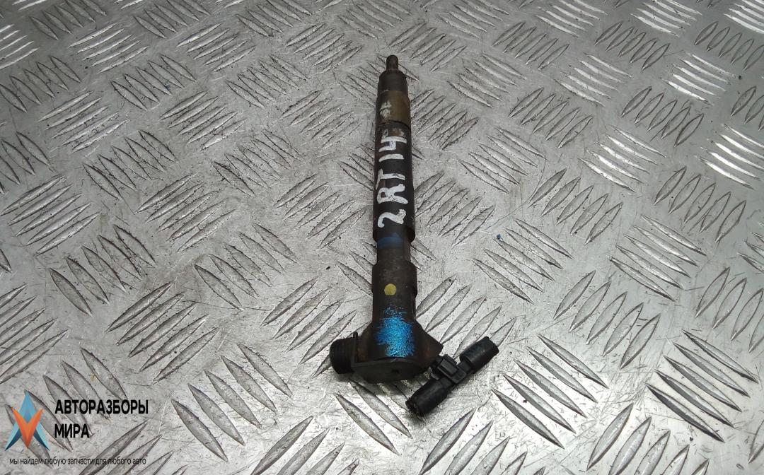 форсунка Mercedes-Benz Vito W447 2014, 2.2 л., CDI 113, дизель, МКПП, минивэн, A6510704987 - фото №1