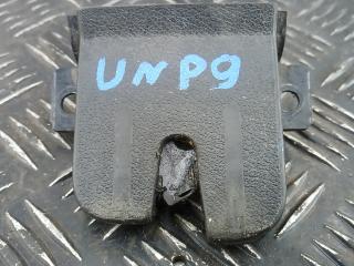 замок багажника Volkswagen Touareg 1 поколение 2005, 2.5 л., дизель, АКПП, внедорожник 5 дв.