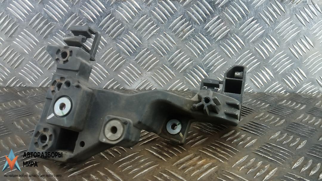 крепление фары левой Kia Ceed 2 поколение 2012, 1.6 л., дизель, МКПП, хетчбэк 5 дв. - фото №1