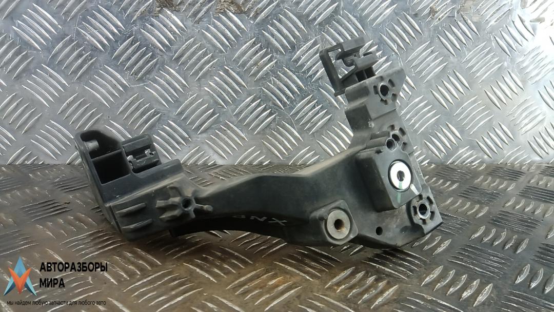 крепление фары правой Kia Ceed 2 поколение 2012, 1.6 л., дизель, МКПП, хетчбэк 5 дв. - фото №1