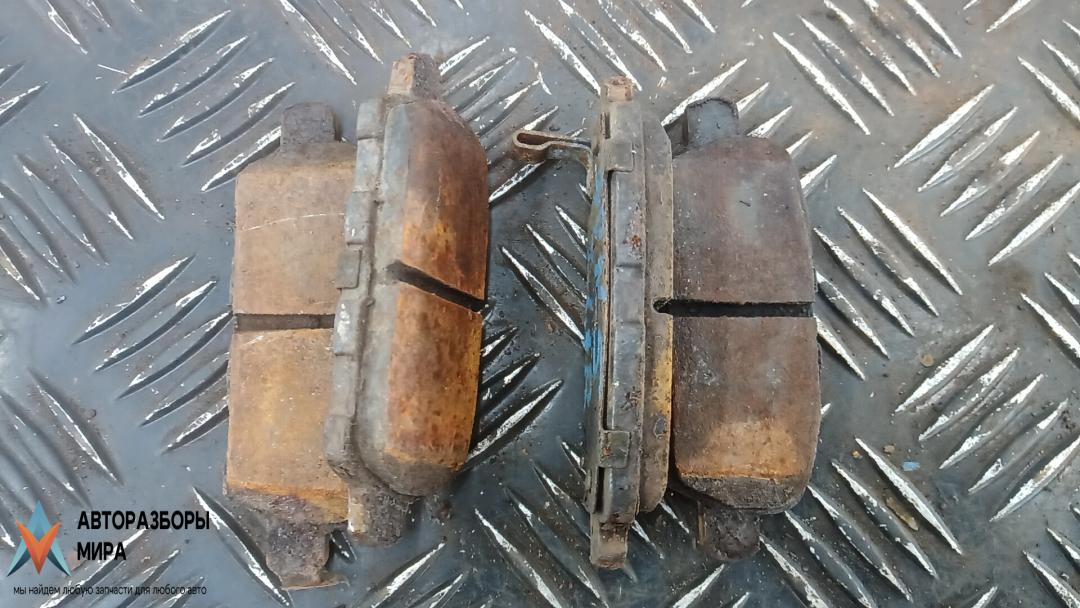 тормозные колодки Nissan Tiida C12 2011, 1.5 л., дизель, МКПП, седан - фото №1