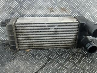 радиатор интеркулера Peugeot 508 1 поколение 2011, 1.6 л., дизель, МКПП, универсал