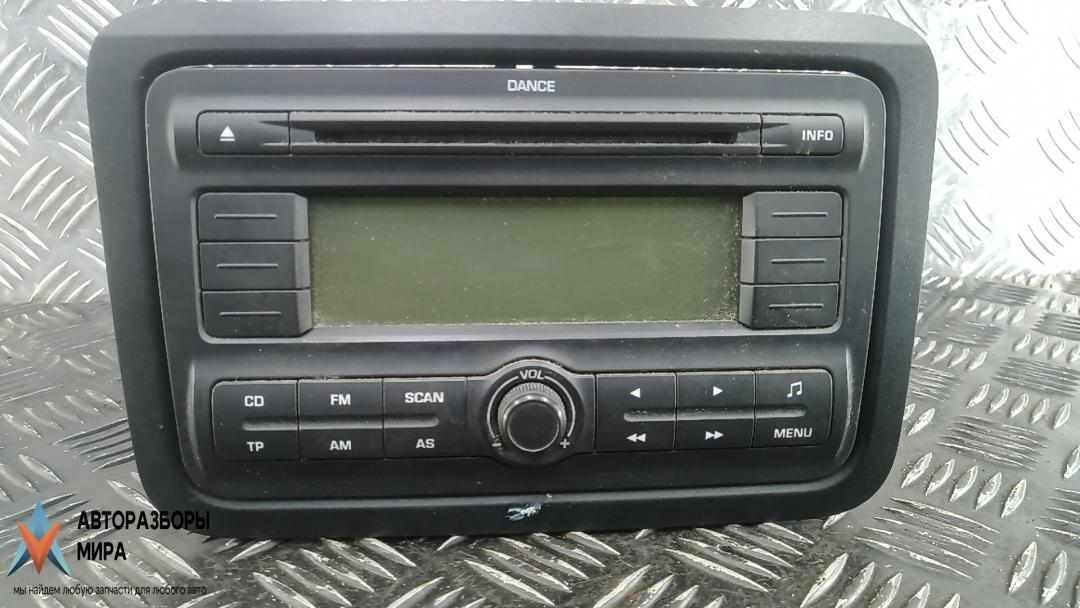 магнитола Skoda Fabia 2 поколение (5J) 2007, 1.2 л., 12V, бензин, МКПП, хетчбэк 5 дв., 5J0035161 - фото №1