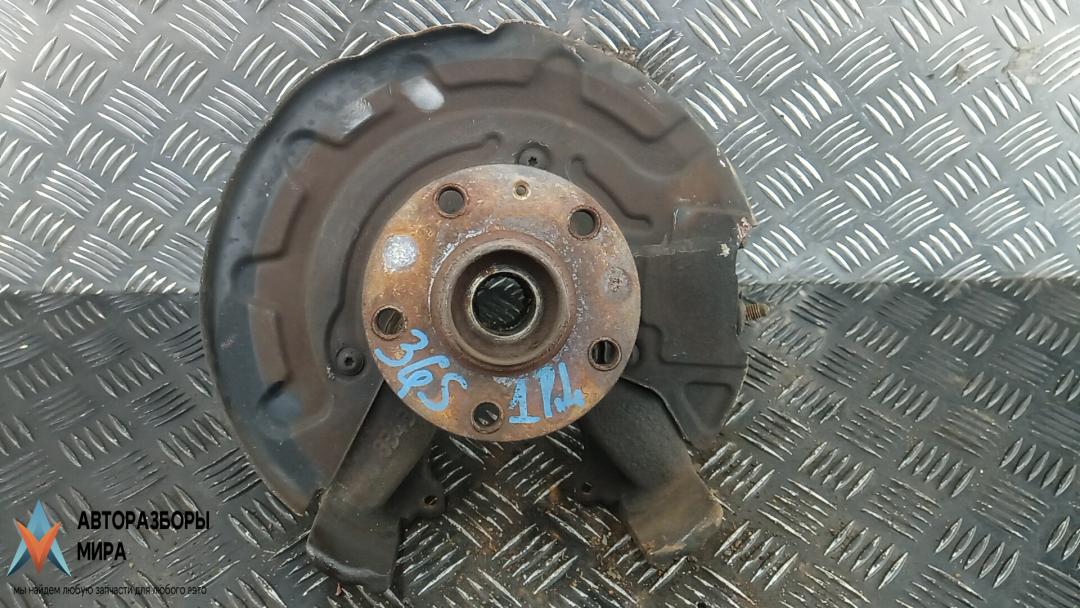 ступица передняя левая Skoda Octavia 3 поколение (A7) 2016, 1.6 л., дизель, МКПП, хетчбэк 5 дв., 8V0498625B, 5Q0407255N - фото №1