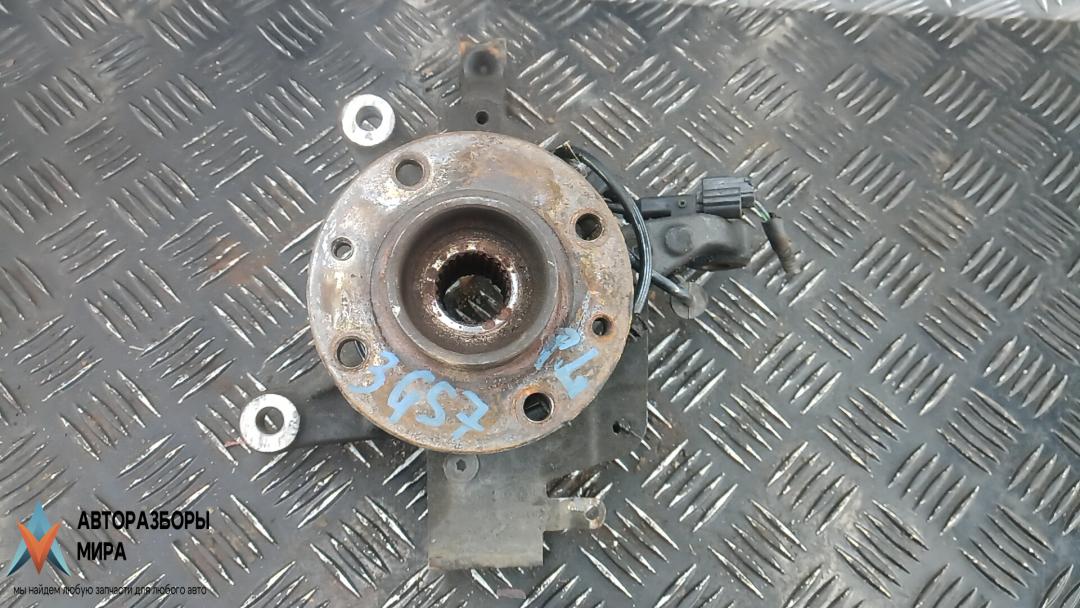 ступица передняя левая Renault Captur 1 поколение 2015, 1.5 л., дизель, МКПП, хетчбэк 5 дв. - фото №1