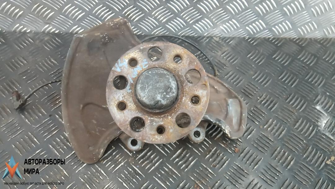 ступица передняя левая Mercedes-Benz C-Класс W204/S204 2009, 2.2 л., D C220 CDI, дизель, АКПП, седан - фото №1