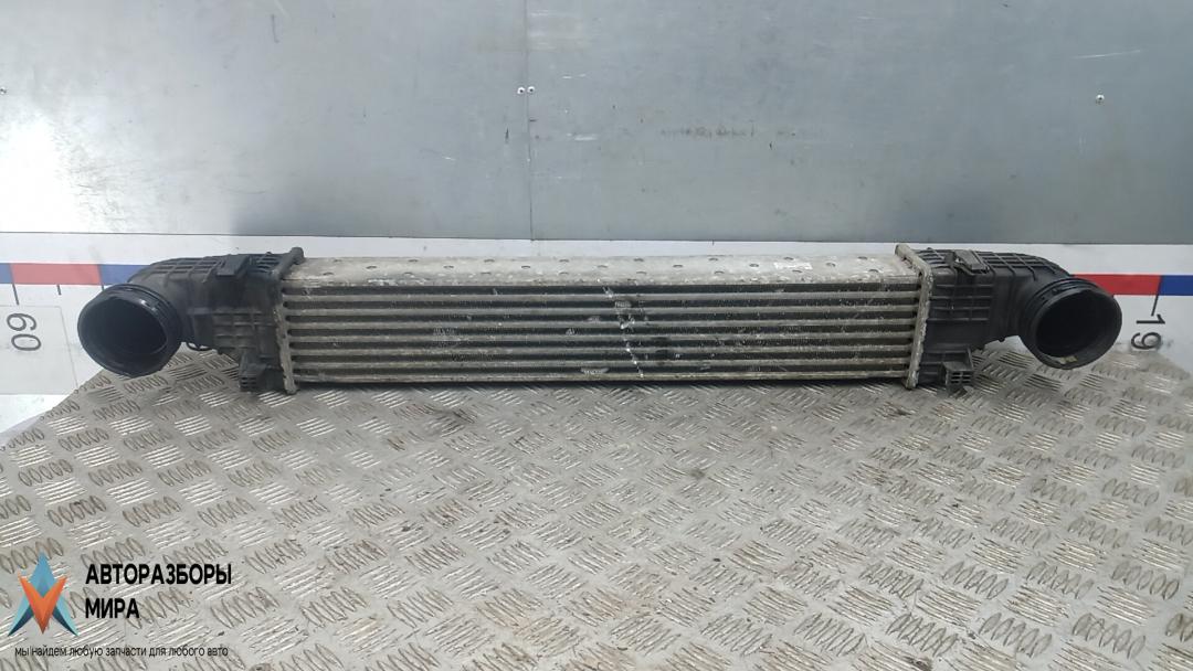 радиатор интеркулера Toyota Avensis 2 поколение (T250) 2005, 1.8 л., бензин, МКПП, седан - фото №1