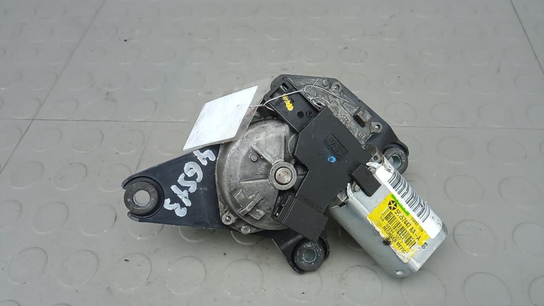 моторчик заднего стеклоочистителя (дворника) Dodge Nitro 1 поколение 2007, 2.8 л., дизель, МКПП, внедорожник 5 дв. - фото №1