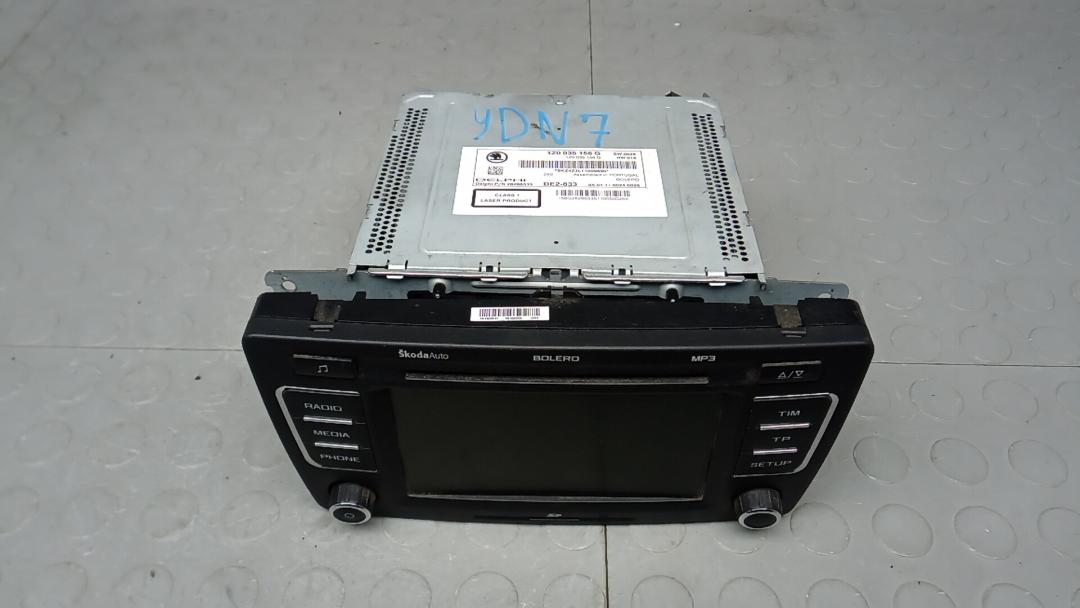 магнитола Skoda Yeti 1 поколение 2011, 1.6 л., дизель, МКПП, внедорожник 5 дв., 1Z0035156G - фото №1