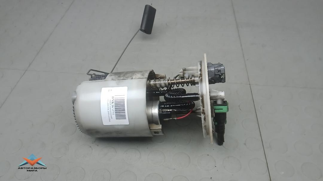 насос топливный Mitsubishi Lancer 10 поколение 2008, 2.0 л., DiD, дизель, МКПП, хетчбэк 5 дв., 1760A284 - фото №1