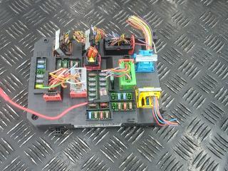 блок комфорта Citroen C4 2 поколение 2013, 1.6 л., дизель, МКПП, хетчбэк 5 дв., 9665547480, Q03