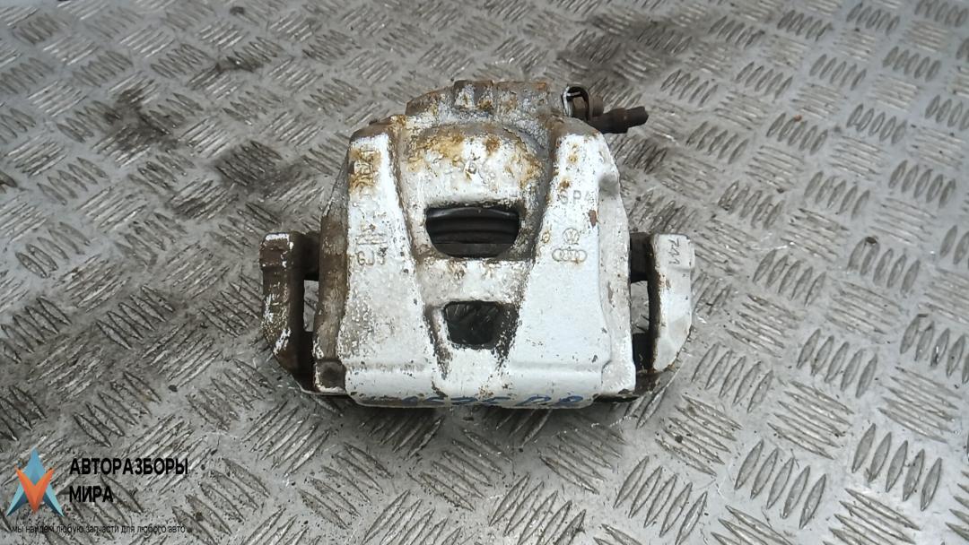 суппорт передний правый Audi A5 8T 2009, 2.0 л., дизель, МКПП, хетчбэк 5 дв., 8K0615124C - фото №1