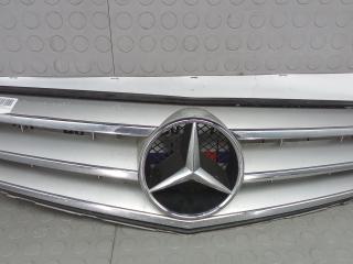 решетка радиатора Mercedes-Benz C-Класс W204/S204 2008, 2.2 л., дизель, МКПП, седан