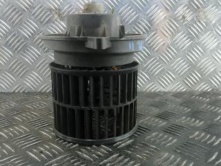 моторчик печки Ford Fiesta 5 поколение 2003, 1.3 л., бензин, МКПП, хетчбэк 5 дв.