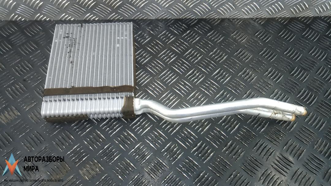 радиатор отопителя (печки) Ford Focus 2 поколение 2005, 1.8 л., дизель, МКПП, универсал - фото №1