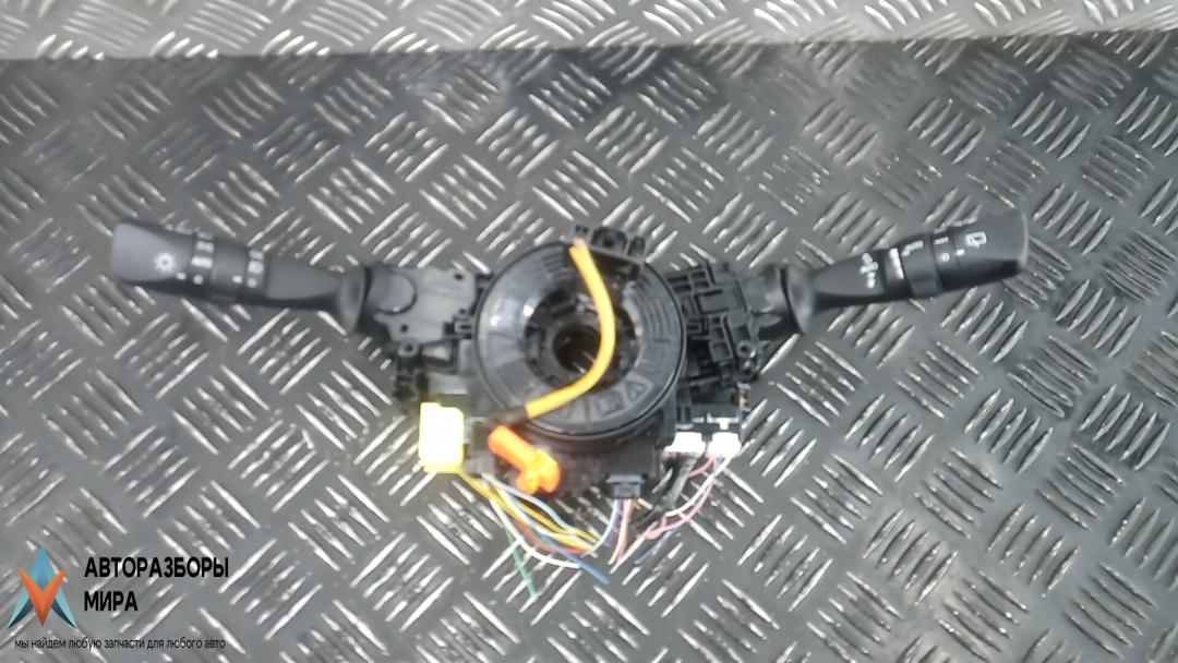 переключатель подрулевой Toyota RAV4 4 поколение (CA40) 2014, 2.0 л., дизель, МКПП, внедорожник 5 дв., 8414033250, 8465212A90, 8430812010 - фото №1