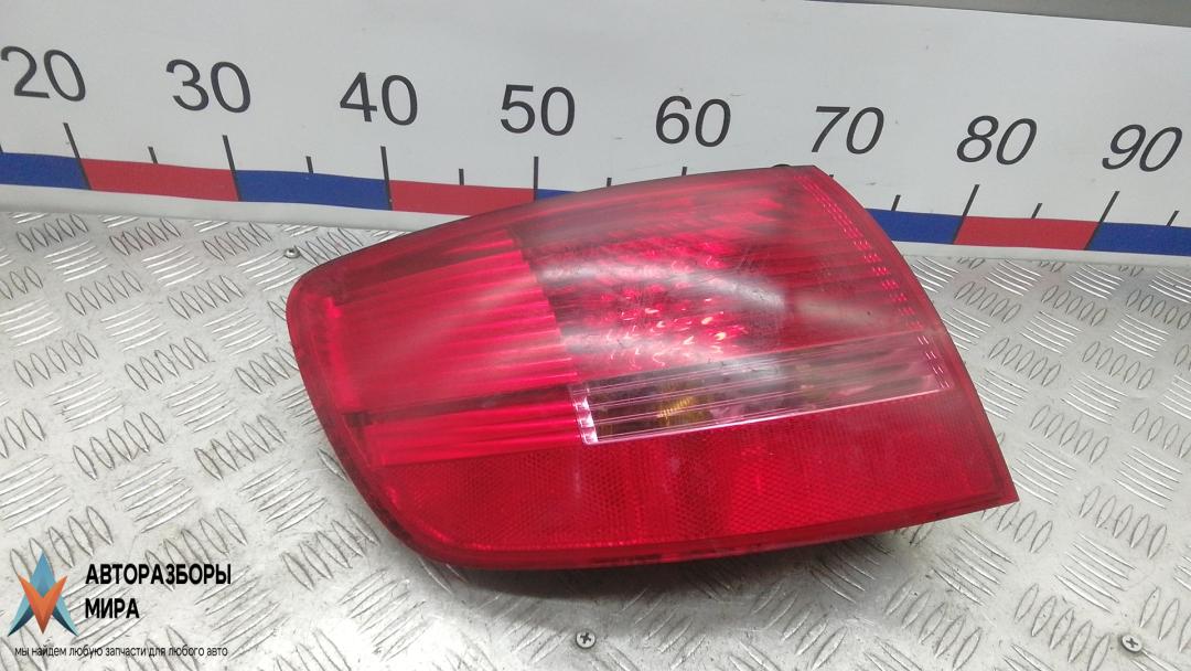 фонарь задний левый Audi A6 4F/C6 2005, 2.7 л., дизель, АКПП, универсал, 4F9945095, 4F9945093B, 4F9945095C, 4F9945093C, 4F9945093A, 4F9945095E, 4F9945095B, 4F9945093E, 4F9945095H - фото №1