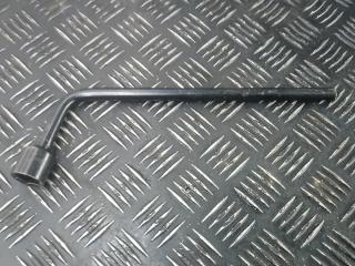 ключ колесный (балонный) Lexus RX 2 поколение 2005, 3.3 л., бензин, АКПП, внедорожник 5 дв., 21