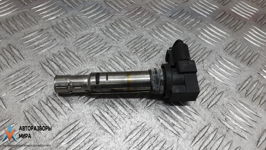 катушка зажигания Volkswagen Passat B6 2006, 1.6 л., бензин, МКПП, седан, 036905715F - фото №1